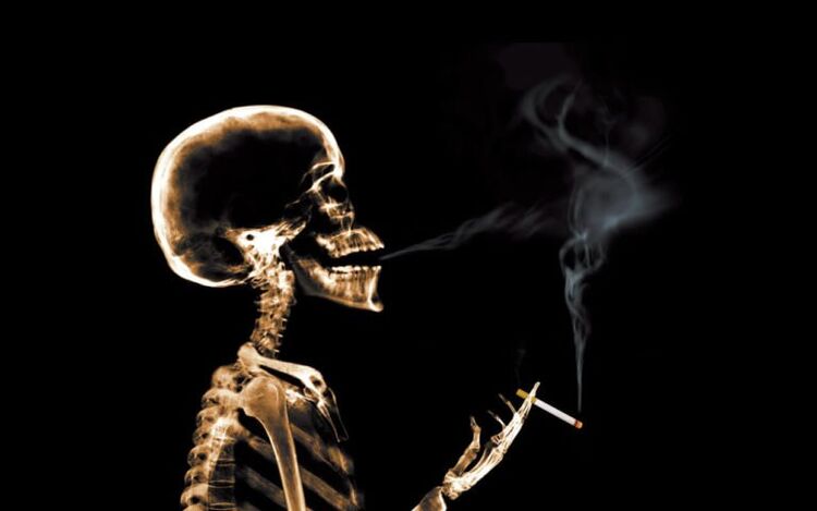 smoking as a cause of back pain in the shoulder area